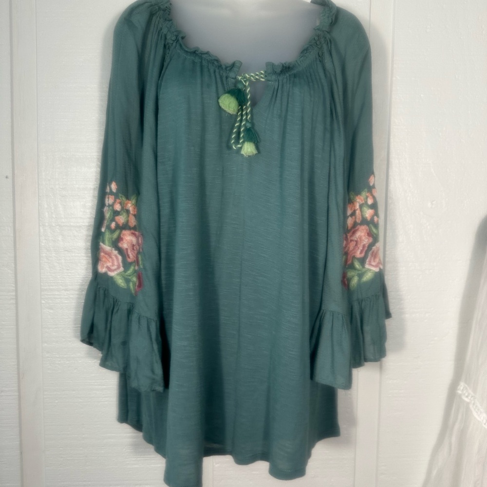 Vintage America Women’s Green Long Sleeve Top Size 1X EUC - Picture 2 of 6
